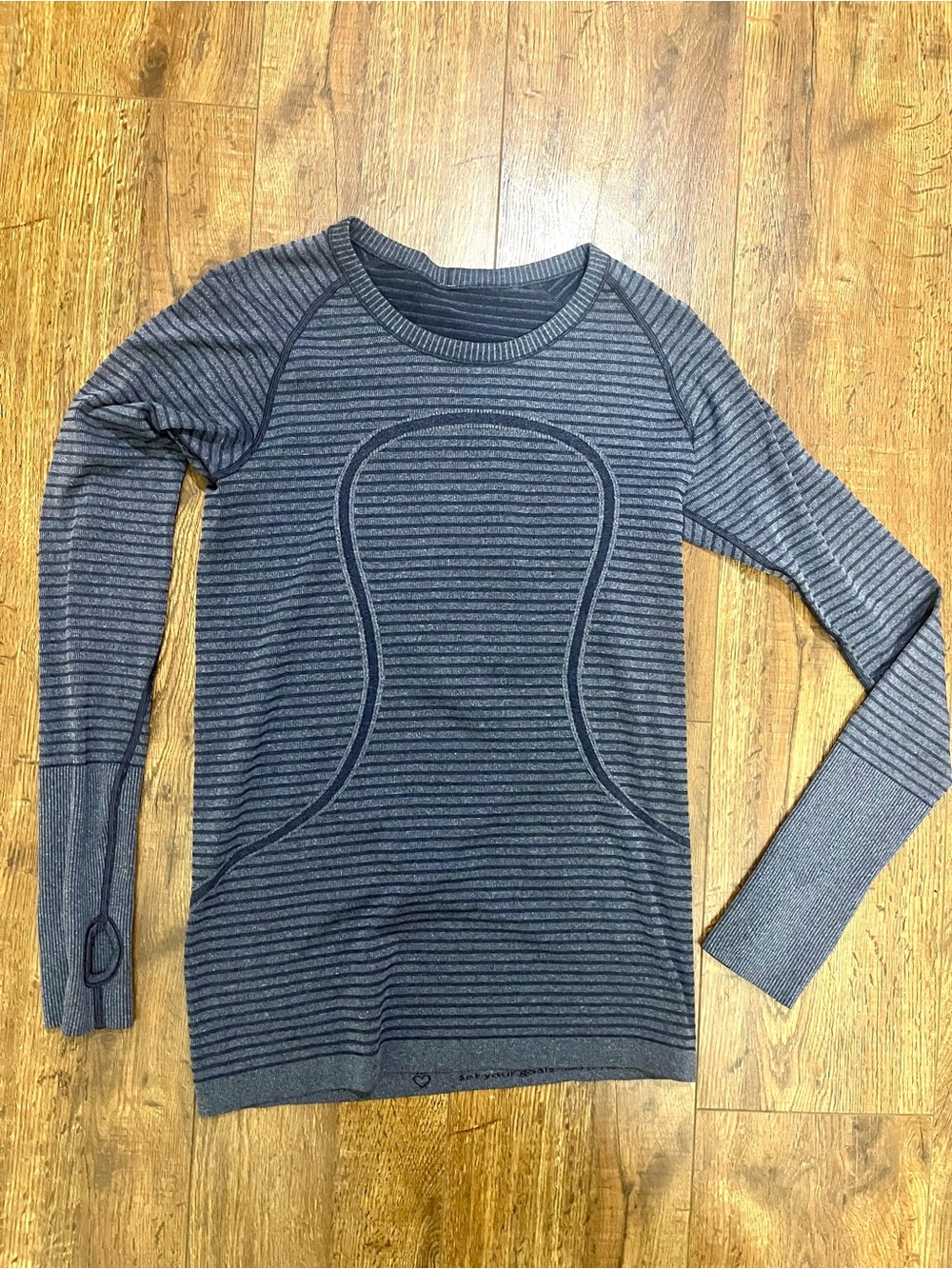 Lululemon Swiftly Tech Long Slreeve crew